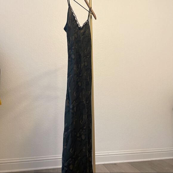 Wild Fable Camo Black Lace Midi Maxi Sip Dress NWT - Picture 4 of 8